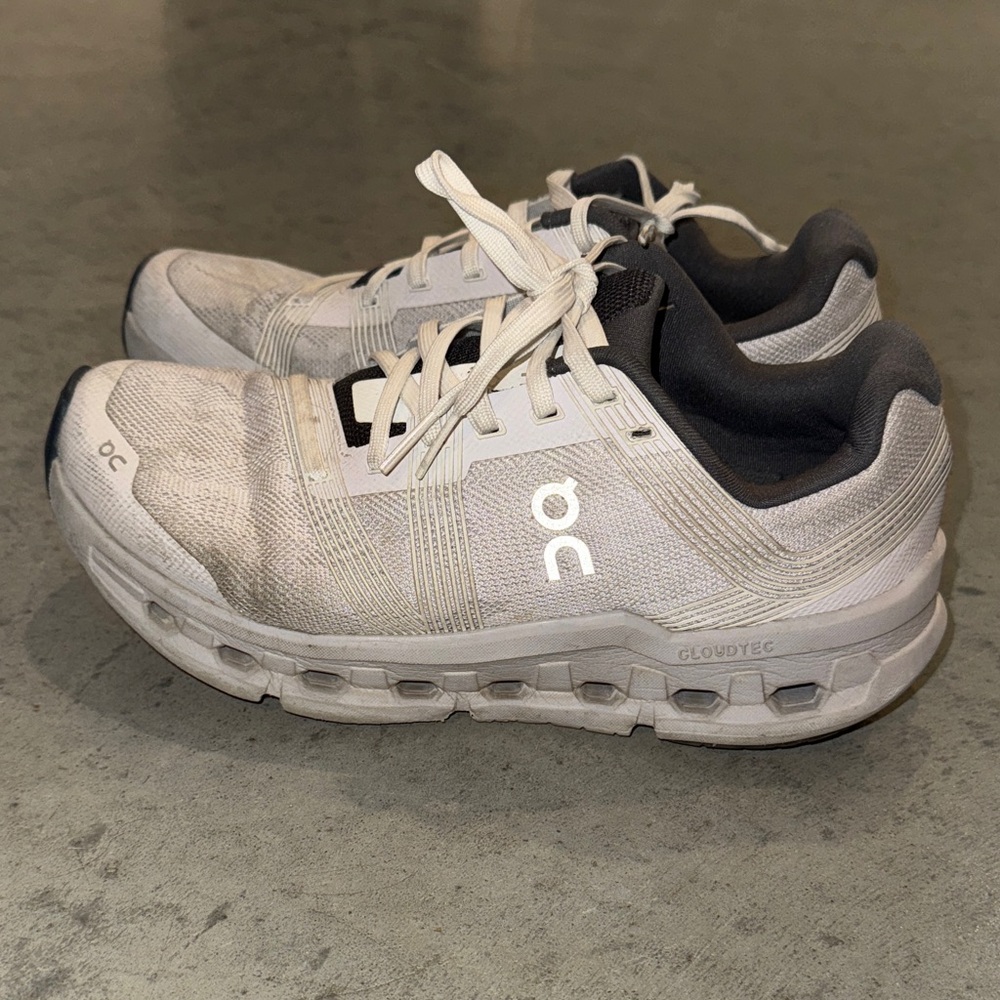 On Running Light Gray Sneakers